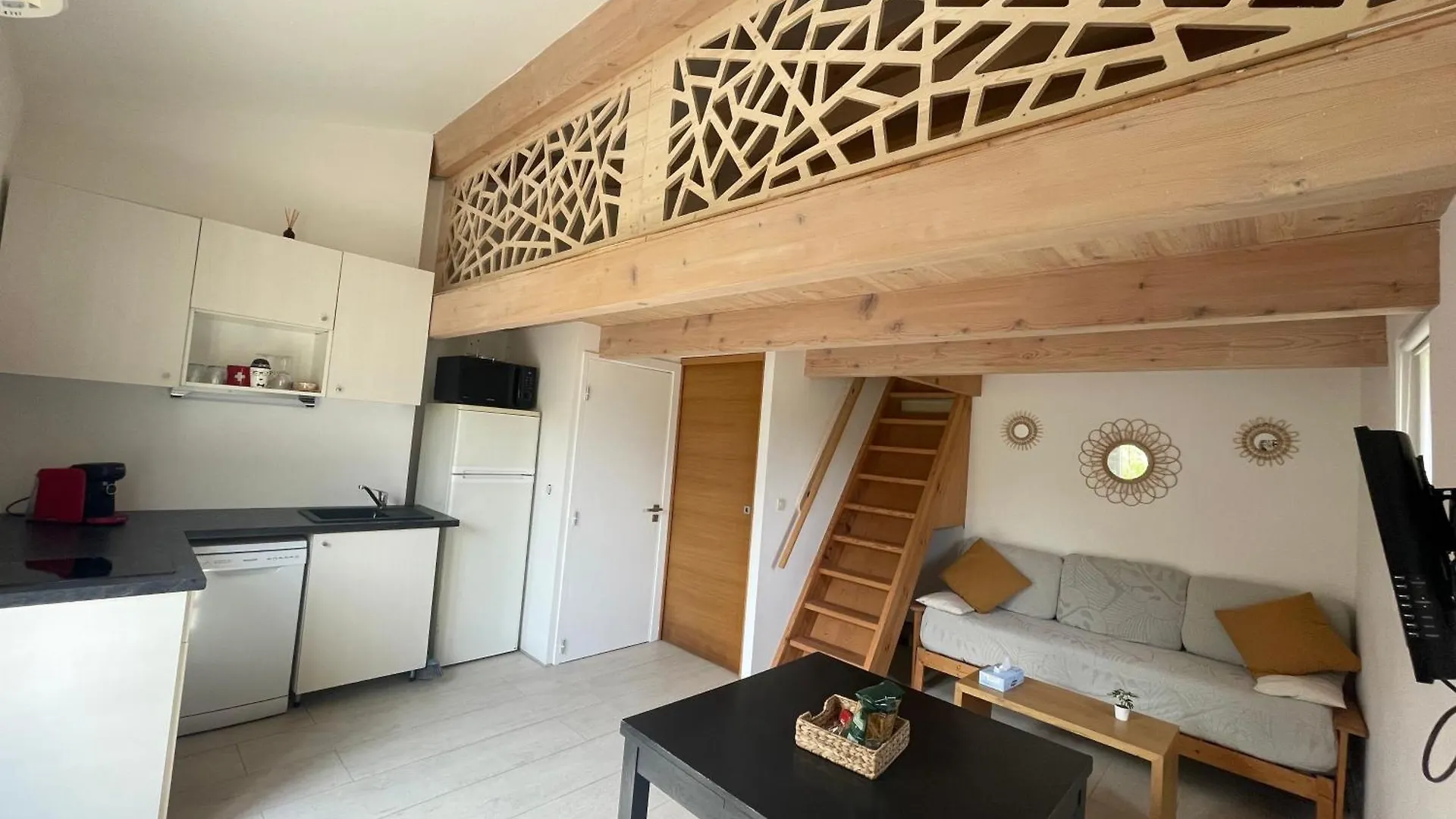 Logement Avec Terrasse Cogolin